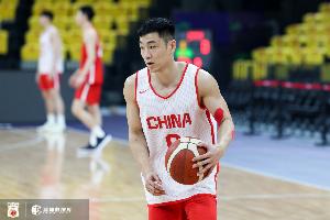 开云体育下载-该有的样子！中国男篮首节罚球10中10 其中高诗岩4罚全中