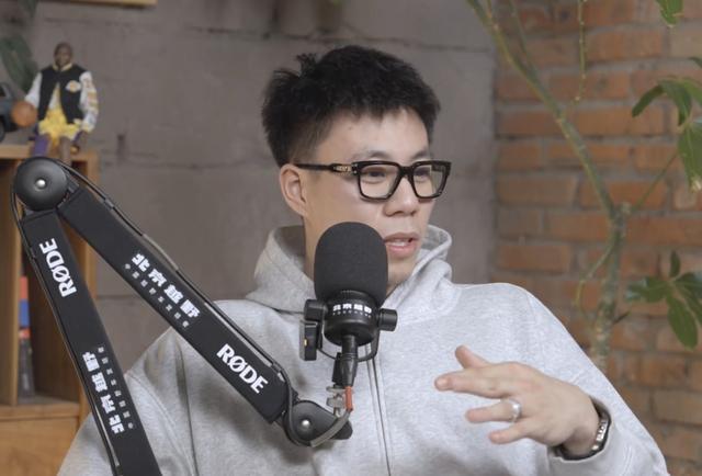 张镇麟：从小在美国学到的就是在场上做“坏人”，球员互喷很正常